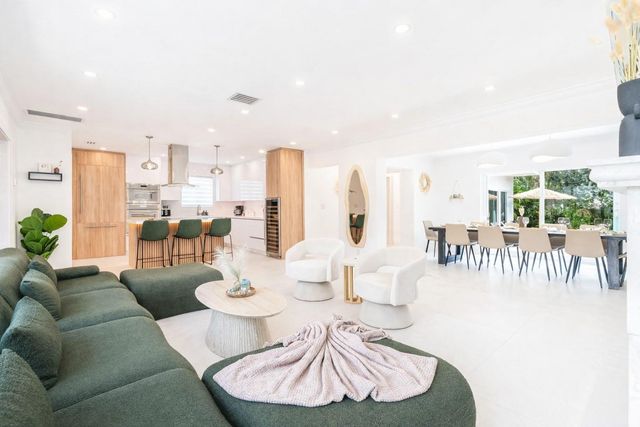 616 NE 16th Terrace, Fort Lauderdale, FL 33304
