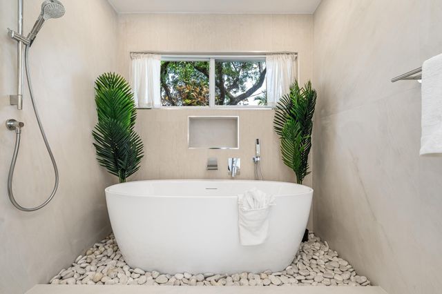 616 NE 16th Terrace, Fort Lauderdale, FL 33304