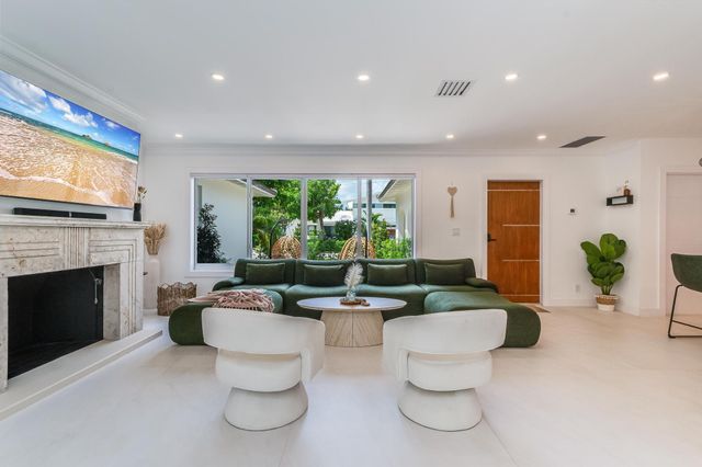 616 NE 16th Terrace, Fort Lauderdale, FL 33304