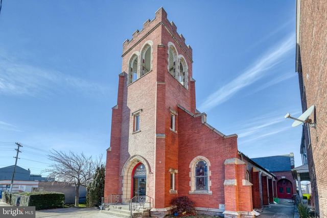 811 E MARKET ST, York, PA 17403