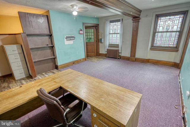 811 E MARKET ST, York, PA 17403