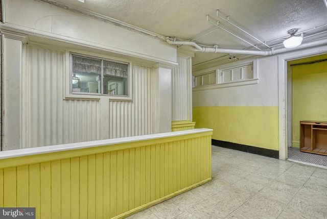 811 E MARKET ST, York, PA 17403