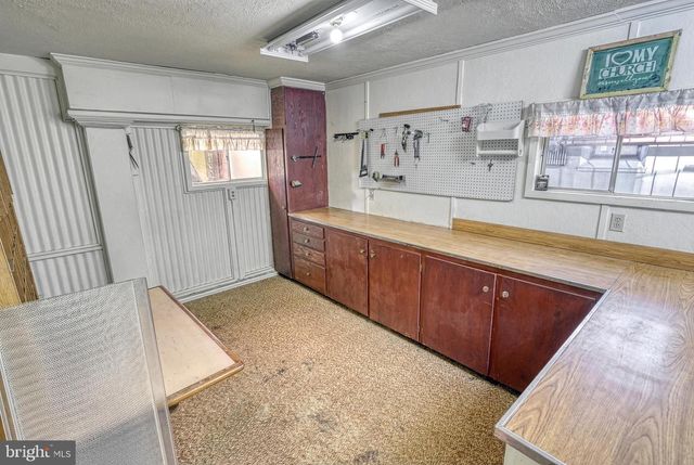 811 E MARKET ST, York, PA 17403