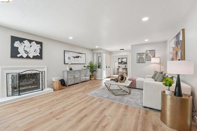 153 Rubicon Cir, Danville, CA 94526