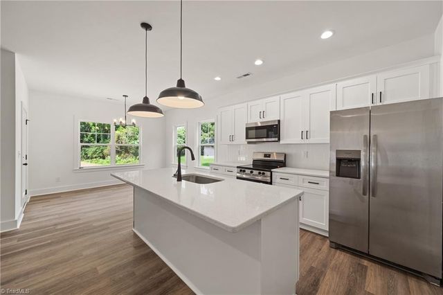 1643 Ralee Drive, Winston-salem, NC 27127