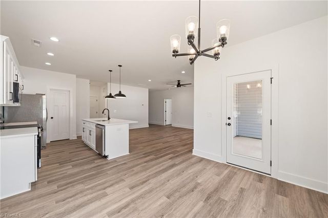 1643 Ralee Drive, Winston-salem, NC 27127