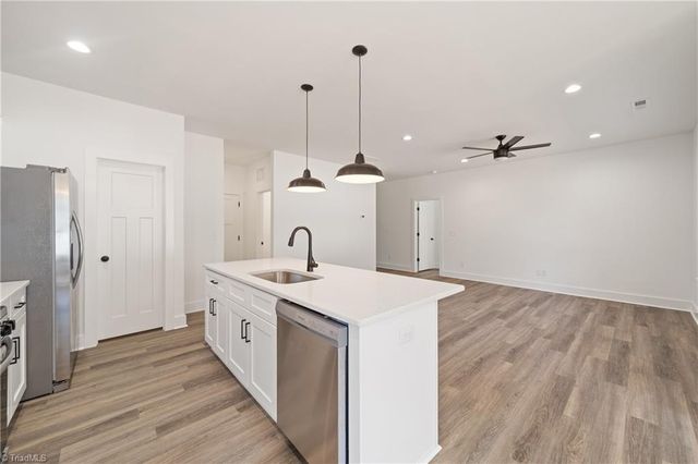 1643 Ralee Drive, Winston-salem, NC 27127
