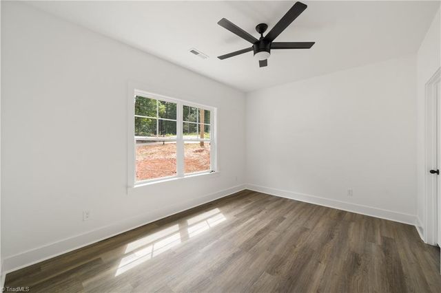 1643 Ralee Drive, Winston-salem, NC 27127