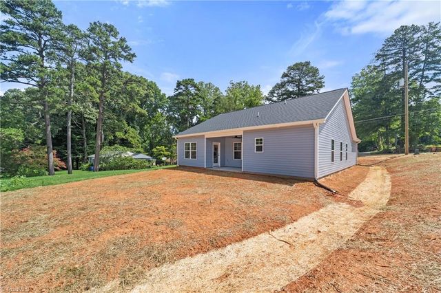 1643 Ralee Drive, Winston-salem, NC 27127