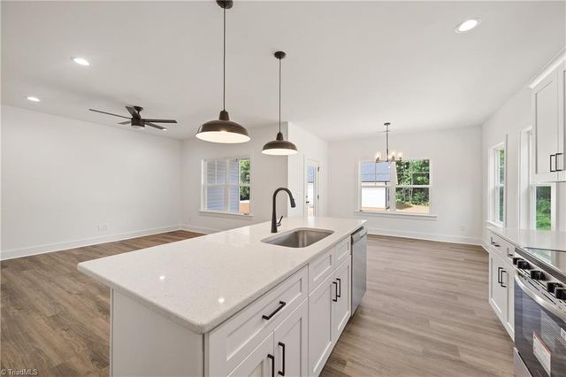 1643 Ralee Drive, Winston-salem, NC 27127