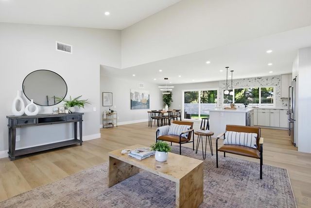 15220 Amalia St, San Diego, CA 92129