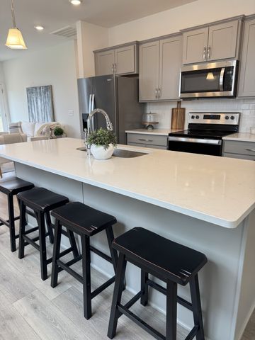 1166 June Wilde Ridge, Spring Hill, TN 37174