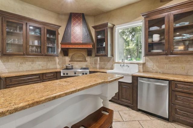 3818 Waterbend Cove, Spring, TX 77386