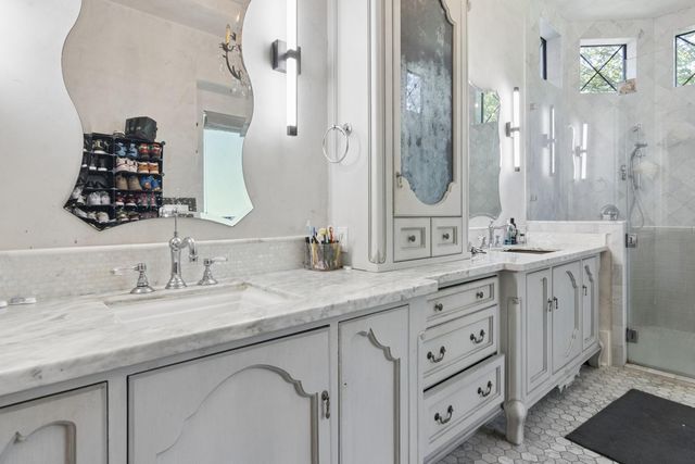 3818 Waterbend Cove, Spring, TX 77386
