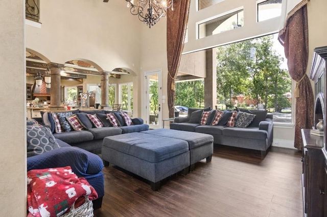 3818 Waterbend Cove, Spring, TX 77386
