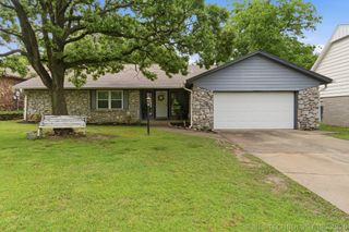 504 W 32nd Place, Sand Springs, OK 74063