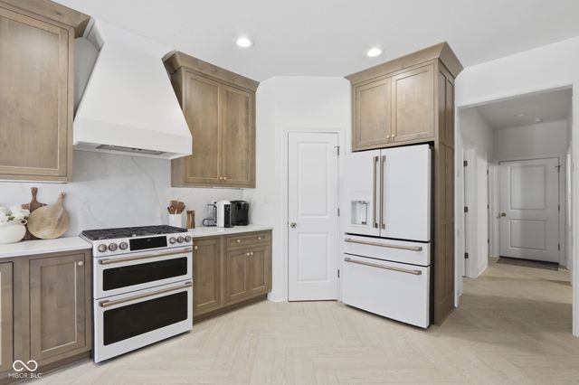 5590 Harness Drive, Greenwood, IN 46143