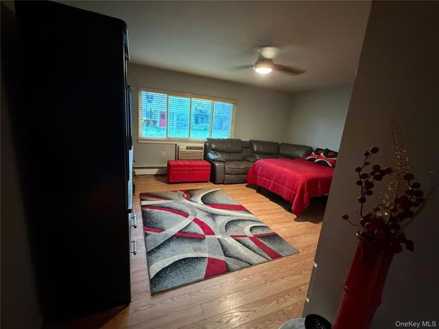 42 Richmond Boulevard 1B, Ronkonkoma, NY 11779