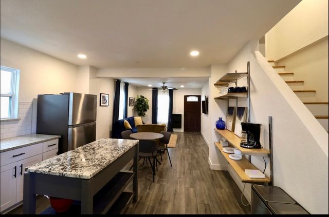 3612 Mt Vernon Avenue, Fort Worth, TX 76103