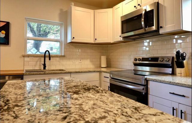 3612 Mt Vernon Avenue, Fort Worth, TX 76103