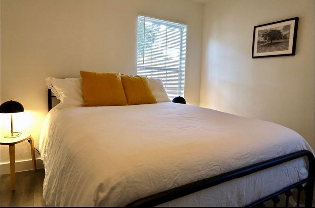 3612 Mt Vernon Avenue, Fort Worth, TX 76103