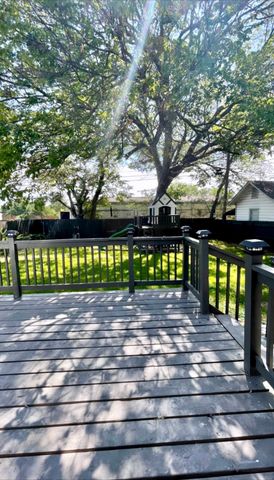 3612 Mt Vernon Avenue, Fort Worth, TX 76103