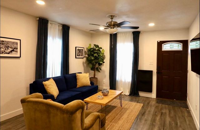 3612 Mt Vernon Avenue, Fort Worth, TX 76103