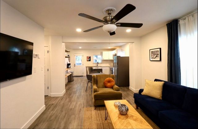 3612 Mt Vernon Avenue, Fort Worth, TX 76103