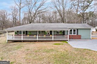 4749 Cox Street SE, Acworth, GA 30101