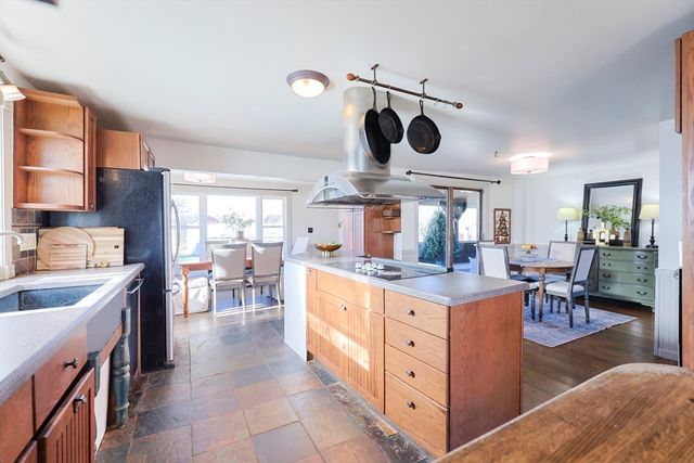 134 Mason St, Rehoboth, MA 02769