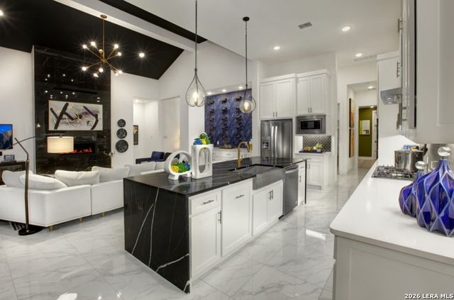 18619 Powder, San Antonio, TX 78257