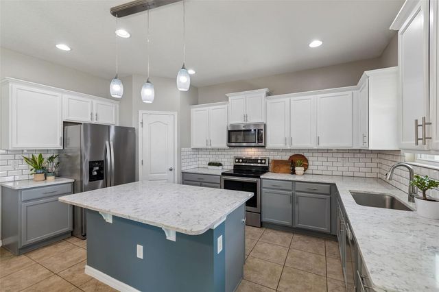 10517 MASSIMO DRIVE, Wimauma, FL 33598