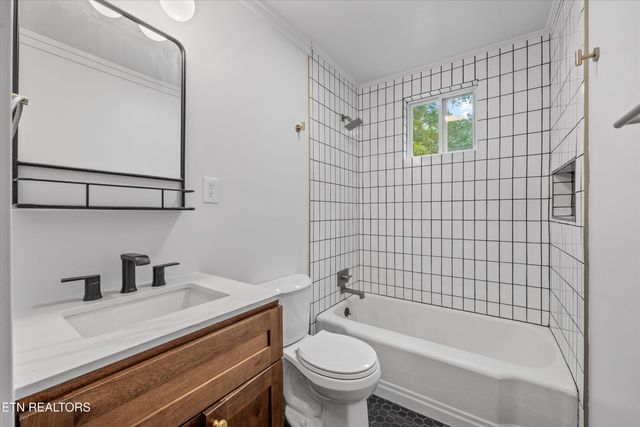 5415 Lynnette Rd, Knoxville, TN 37918