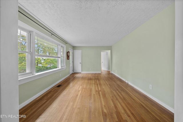 5415 Lynnette Rd, Knoxville, TN 37918