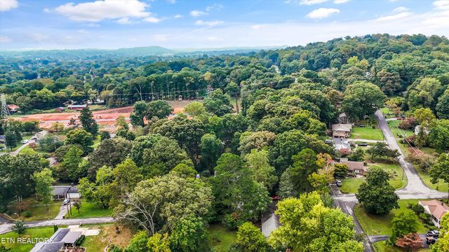 5415 Lynnette Rd, Knoxville, TN 37918