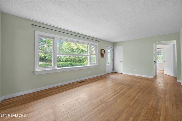 5415 Lynnette Rd, Knoxville, TN 37918