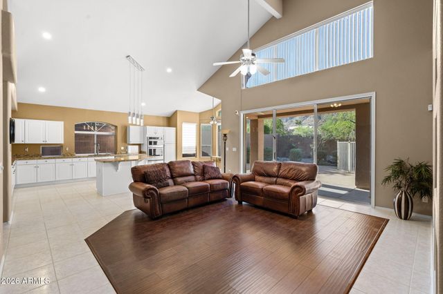 908 E MOUNTAIN SAGE Drive, Phoenix, AZ 85048