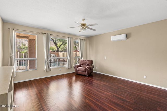 908 E MOUNTAIN SAGE Drive, Phoenix, AZ 85048