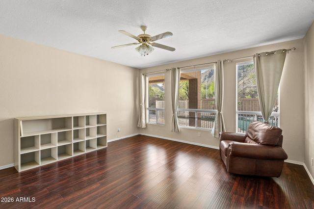 908 E MOUNTAIN SAGE Drive, Phoenix, AZ 85048