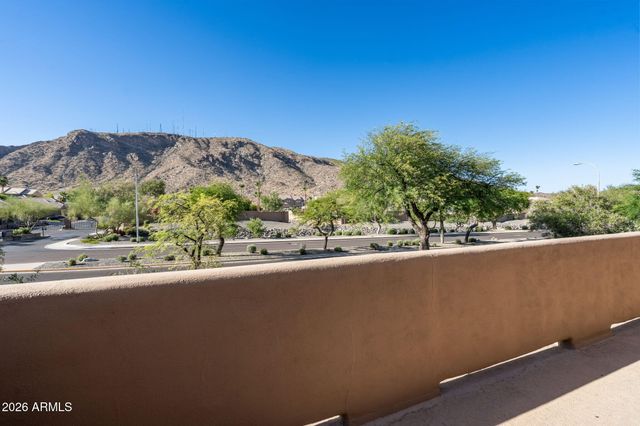 908 E MOUNTAIN SAGE Drive, Phoenix, AZ 85048