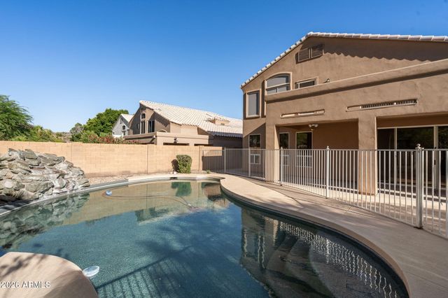 908 E MOUNTAIN SAGE Drive, Phoenix, AZ 85048