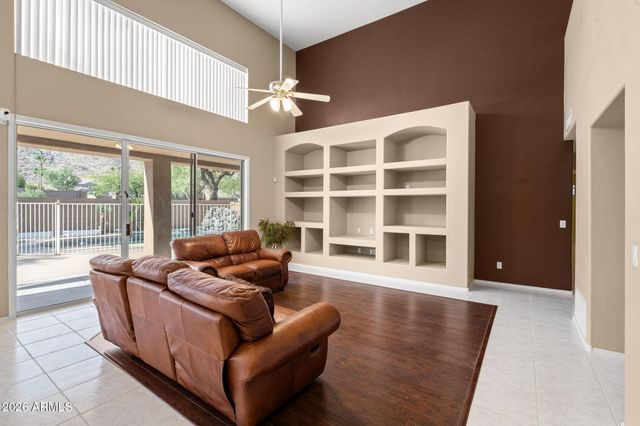 908 E MOUNTAIN SAGE Drive, Phoenix, AZ 85048