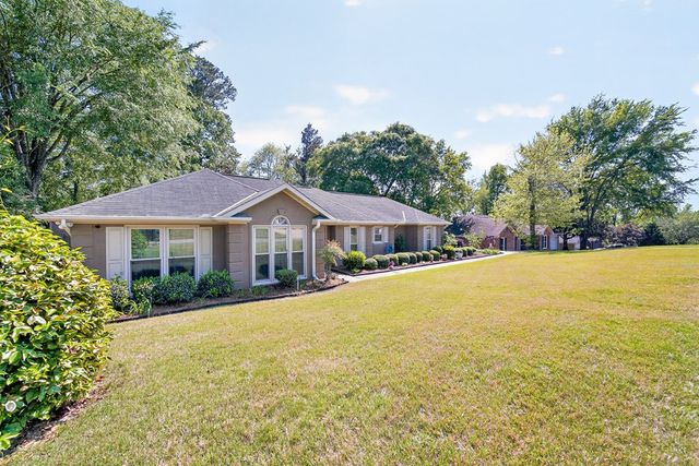 6648 Springlake Drive, Columbus, GA 31909