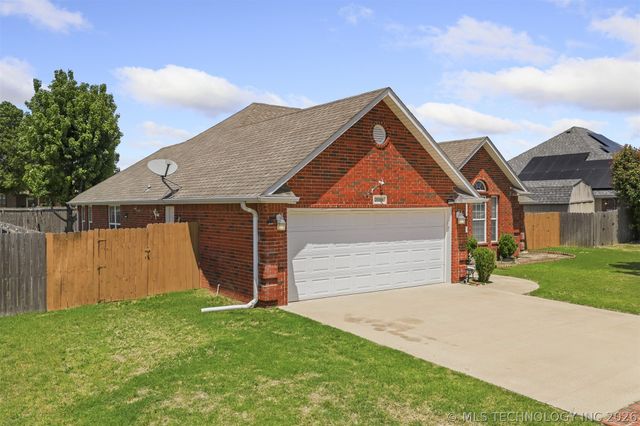 2009 5th Avenue NW, Ardmore, OK 73401
