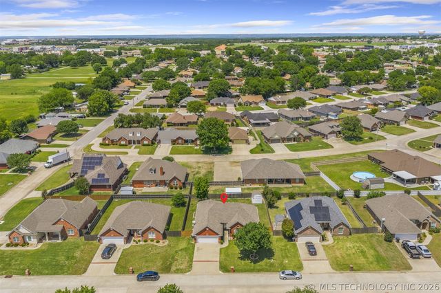 2009 5th Avenue NW, Ardmore, OK 73401