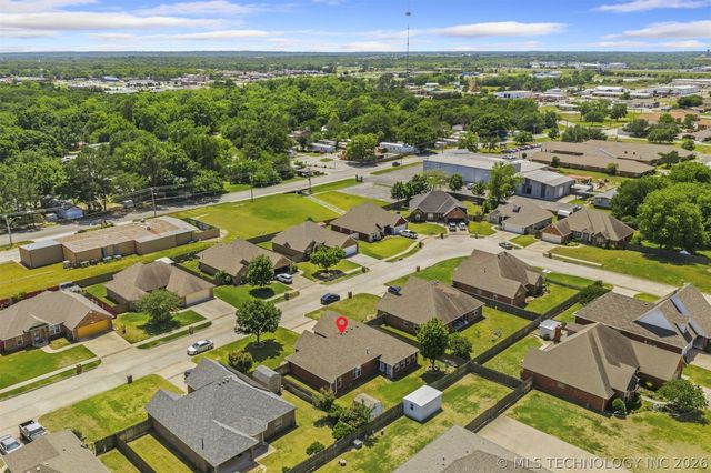 2009 5th Avenue NW, Ardmore, OK 73401