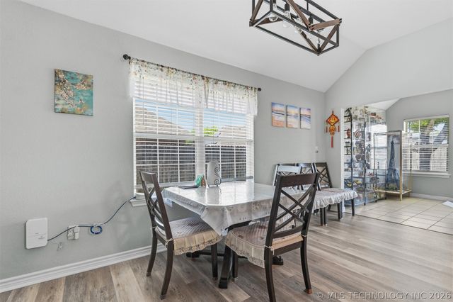 2009 5th Avenue NW, Ardmore, OK 73401