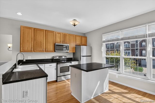 502 CHERRY ORCHARD Road, Canton Charter Township, MI 48188