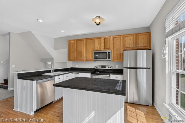 502 CHERRY ORCHARD Road, Canton Charter Township, MI 48188