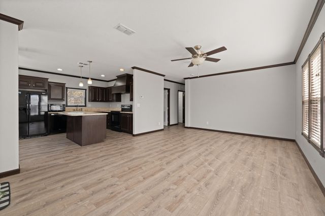 9419 Hilltop Street, Rio Vista, TX 76093